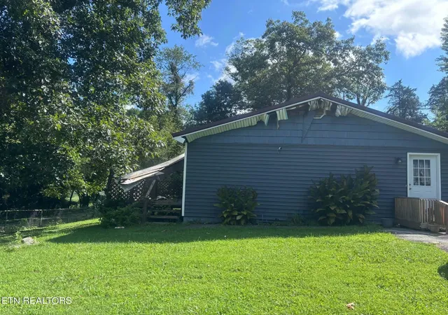 2nd image of 501 Back Valley Rd, Speedwell, TN 37870 | MLS# 1351400