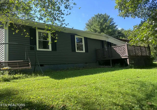Photo 3 of Sale Pending at 501 Back Valley Rd, Speedwell, TN 37870 | MLS# 1351400 | Listing updated on 2026-09-16