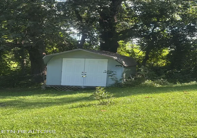 Photo 4 of Sale Pending at 501 Back Valley Rd, Speedwell, TN 37870 | MLS# 1351400 | Listing updated on 2026-09-16