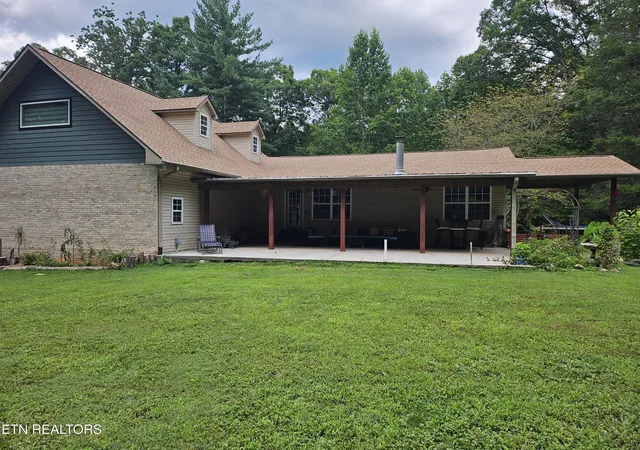 Photo 3 of Sale Pending at 2346 Jericho Rd, Maryville, TN 37803 | MLS# 1351407 | Listing updated on 2026-09-19