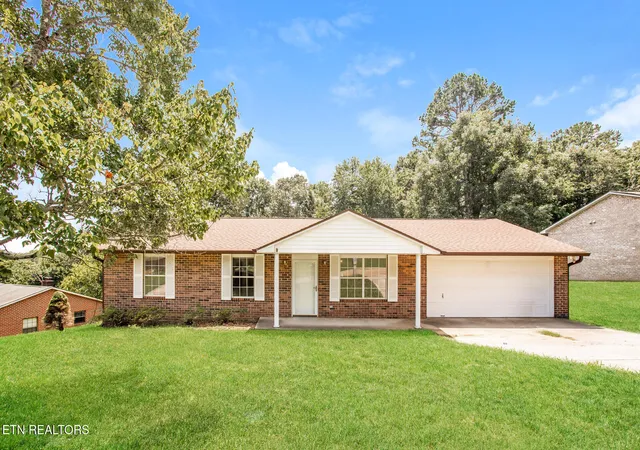 Photo 1 of Single family home for sale at 5941 Brg Garden Rd, Knoxville, TN 37912 | MLS# 1351386 | Listing updated on 2026-09-10