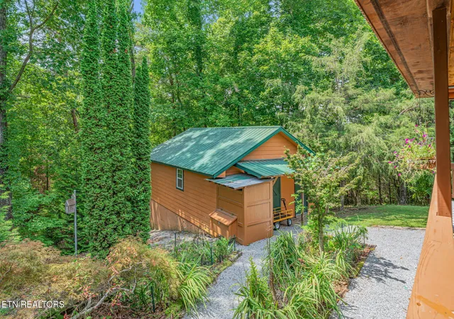 5th image of 414 Shaddon Rd, Tellico Plains, TN 37385 | MLS# 1352002