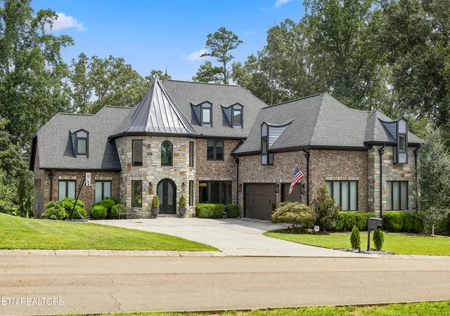 1st image of 2124 Viewcrest Ln, Knoxville, TN 37932 | MLS# 1351801