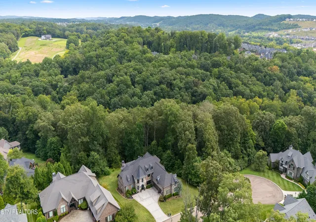 4th image of 2124 Viewcrest Ln, Knoxville, TN 37932 | MLS# 1351801