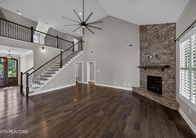 Photo 3 of Single family home for sale at 2043 Highlands Ridge Ln, Knoxville, TN 37932 | MLS# 1351616 | Listing updated on 2026-08-31
