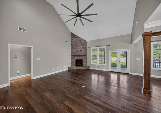 Photo 3 of Single family home for sale at 2043 Highlands Ridge Ln, Knoxville, TN 37932 | MLS# 1351616 | Listing updated on 2026-08-31