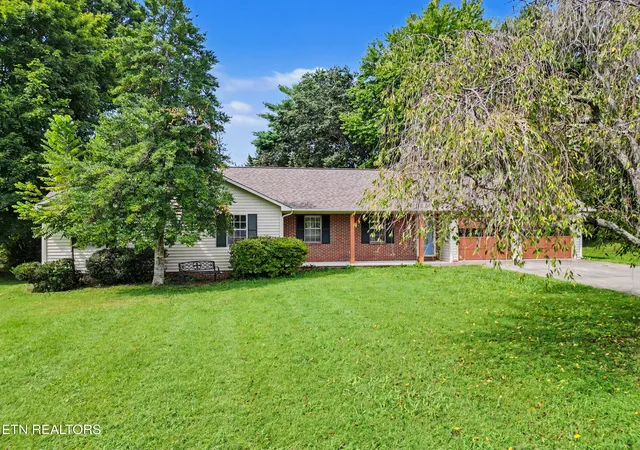 1st image of 105 Stonecrest Ct, Maryville, TN 37804 | MLS# 1352218