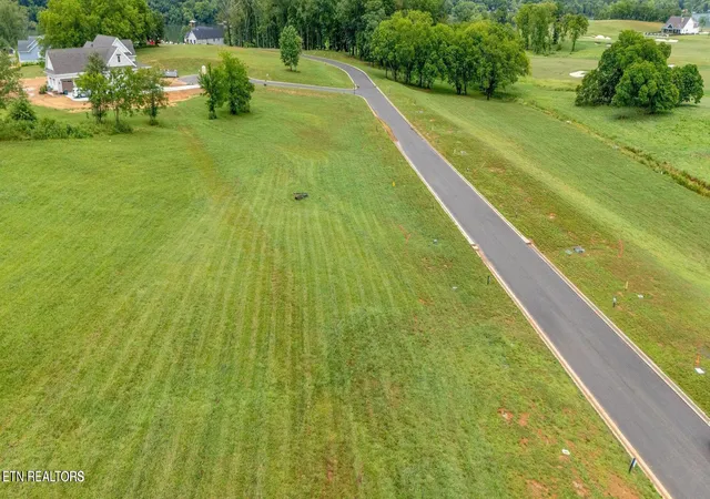 2nd image of 2817 Chestnut Ln, Loudon, TN 37774 | MLS# 1351402