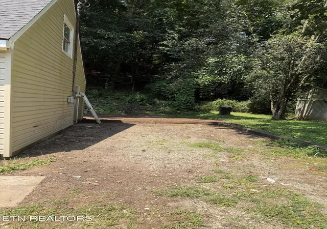 3rd image of 125 Meadowlark Ln, Harriman, TN 37748 | MLS# 1351450
