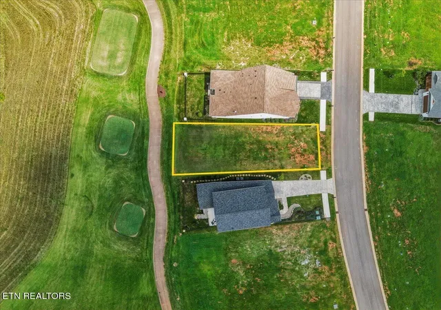 5th image of 387 Black Bear Cir, Loudon, TN 37774 | MLS# 1351421