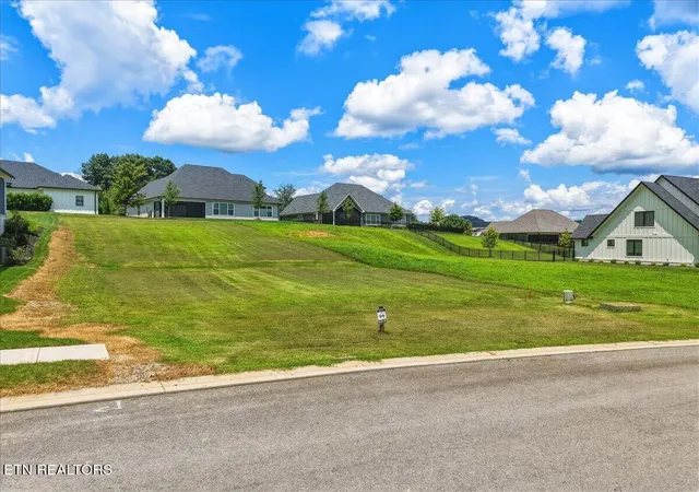 4th image of 1000 Eagle Point Dr, Loudon, TN 37774 | MLS# 1351430