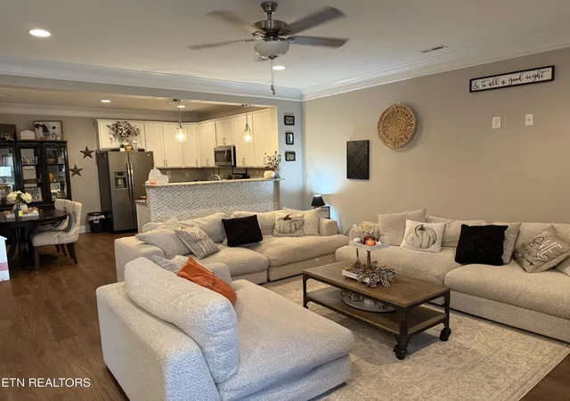 Photo 3 of Sale Pending at 314 Broadberry Ave, Oak Ridge, TN 37830 | MLS# 1351439 | Listing updated on 2026-10-06