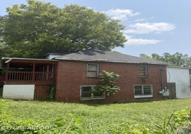 Photo 3 of Multi family home for sale at 1228 Connecticut Ave, Knoxville, TN 37921 | MLS# 1351569 | Listing updated on 2026-09-15