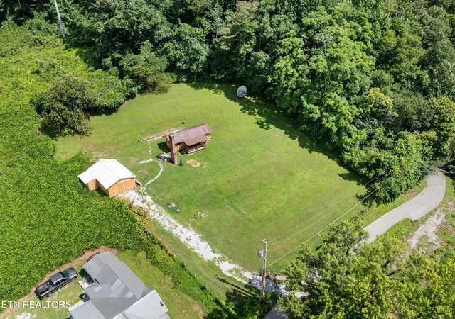 4th image of 212 Sunshine Cir, La Follette, TN 37766 | MLS# 1351617