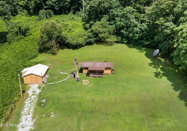 5th image of 212 Sunshine Cir, La Follette, TN 37766 | MLS# 1351617