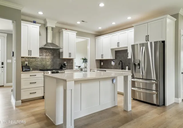 Single family home for sale at 2214 Hickory Crst Ln, Knoxville, TN 37932 | MLS# 1351600
