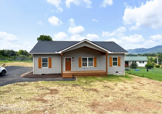 2nd image of 460 Glade Springs Rd, La Follette, TN 37766 | MLS# 1351553
