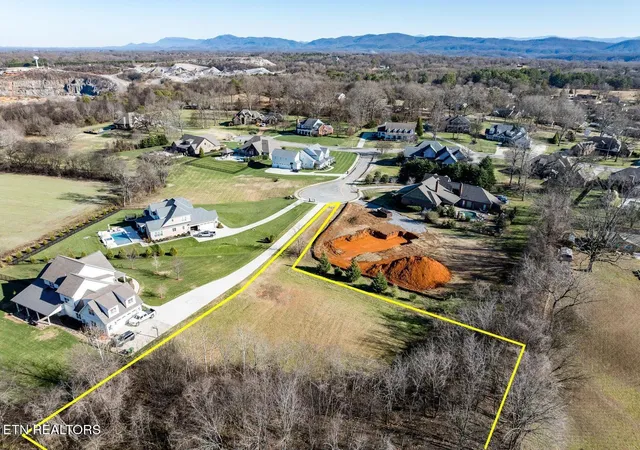 2nd image of 227 Emma Ross Ln, Maryville, TN 37803 | MLS# 1351664