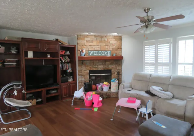 Photo 3 of Sale Pending at 767 Moore Rd, Cookeville, TN 38506 | MLS# 1351542 | Listing updated on 2026-09-15