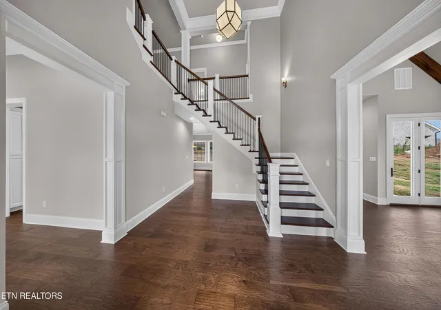 Photo 3 of Single family home for sale at 1210 Charlottesville Blvd, Knoxville, TN 37922 | MLS# 1351647 | Listing updated on 2026-09-10