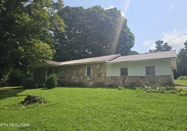 2nd image of 158 County Road 315, Sweetwater, TN 37874 | MLS# 1351478