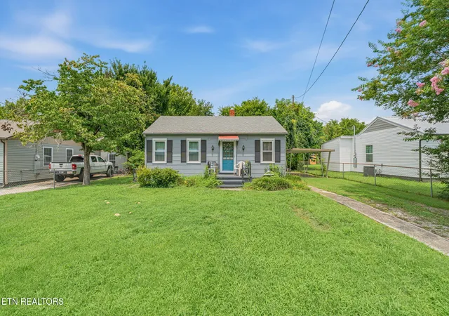 2nd image of 121 Love Dr, Harriman, TN 37748 | MLS# 1351486