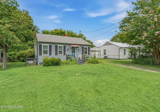 3rd image of 121 Love Dr, Harriman, TN 37748 | MLS# 1351486