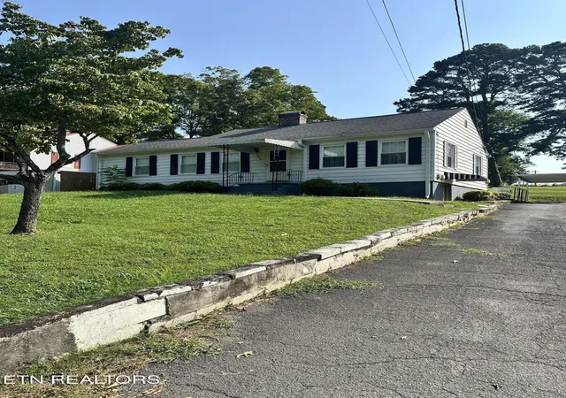 1st image of 5406 Greencrest Rd, Knoxville, TN 37918 | MLS# 1352354