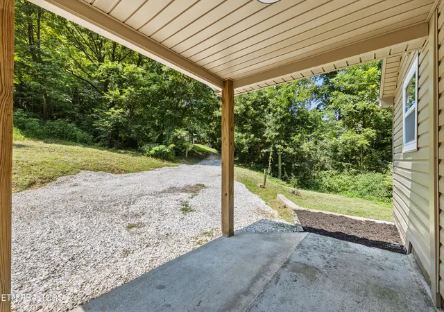 2nd image of 129 Moore Ln, Powell, TN 37849 | MLS# 1351500