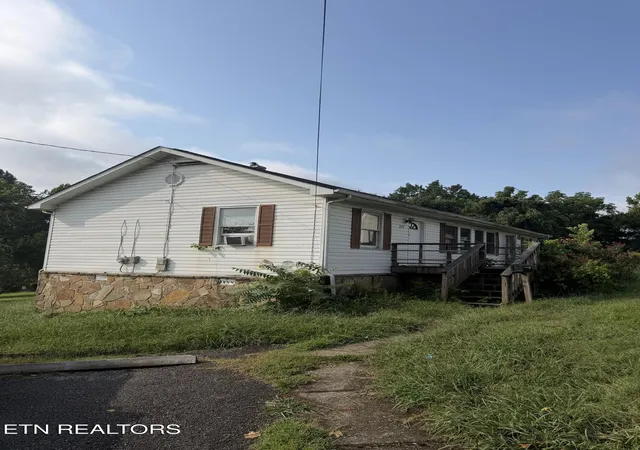 2nd image of 277 Jefferson Ave, Oak Ridge, TN 37830 | MLS# 1351559