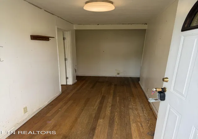 3rd image of 277 Jefferson Ave, Oak Ridge, TN 37830 | MLS# 1351559