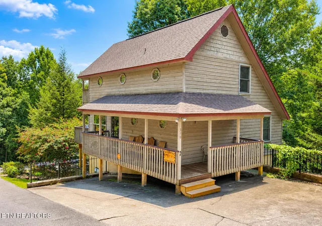 2nd image of 310 Greenwood Wy, Pigeon Forge, TN 37863 | MLS# 1351513
