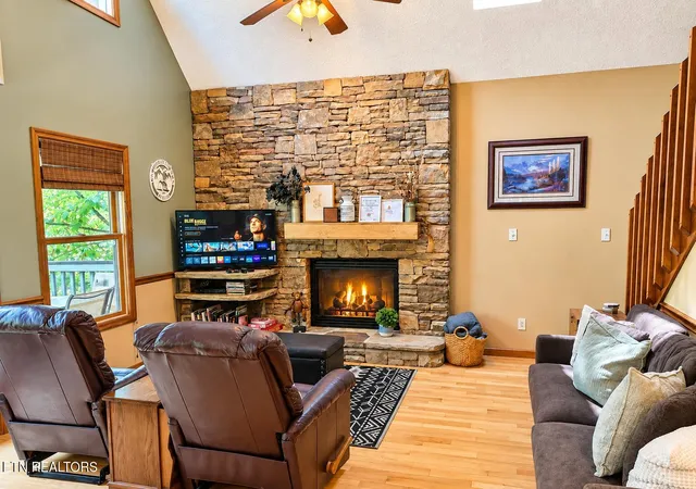 Photo 4 of Single family home for sale at 310 Greenwood Way, Pigeon Forge, TN 37863 | MLS# 1351513 | Listing updated on 2026-08-22