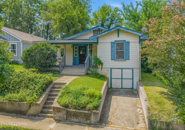 Photo 3 of Single family home for sale at 1802 Woodbine Ave, Knoxville, TN 37917 | MLS# 1351791 | Listing updated on 2026-09-18
