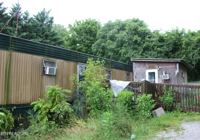1st image of 710 W Hemlock St, La Follette, TN 37766 | MLS# 1351595