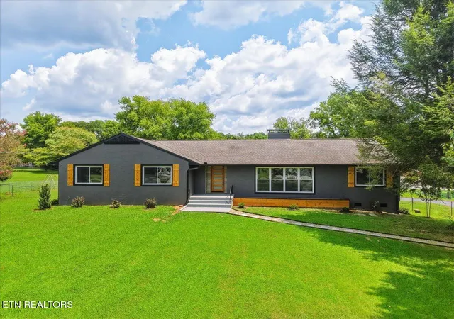 1st image of 220 Locha Poka Dr, Maryville, TN 37803 | MLS# 1351689