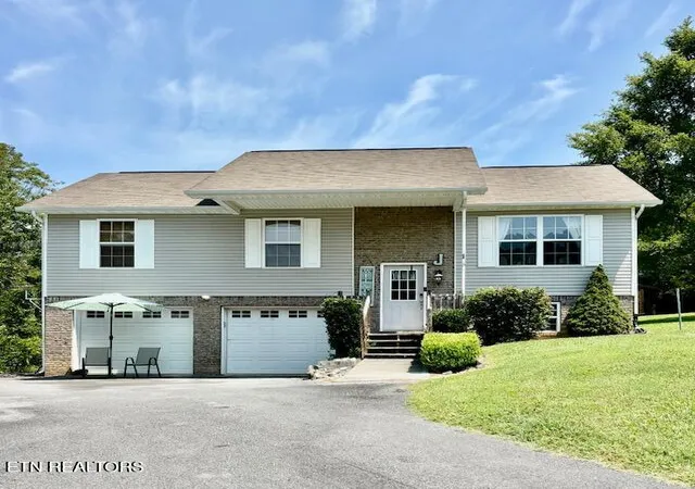 Photo 1 of Sale Pending at 2535 Grotto Ln, Sevierville, TN 37876 | MLS# 1351786 | Listing updated on 2026-09-02