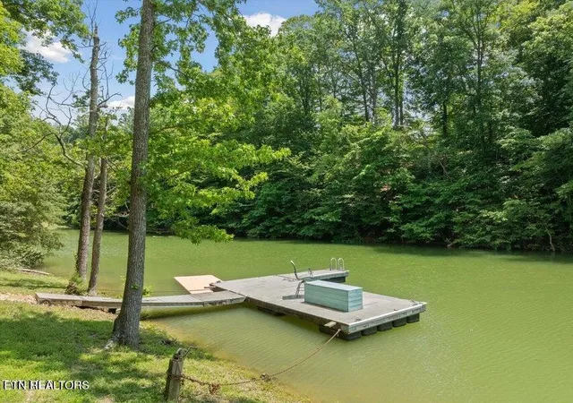 3rd image of 929 Black Alder Ln, Dandridge, TN 37725 | MLS# 1351602