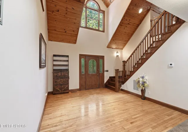 Photo 4 of Single family home for sale at 452 Cumberland Cvs Rd, Monterey, TN 38574 | MLS# 1352331 | Listing updated on 2026-08-19
