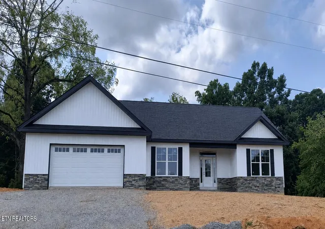 Photo 2 of Sale Pending at 1269 Tuckaleechee Tr, Maryville, TN 37803 | MLS# 1351654 | Listing updated on 2026-08-22