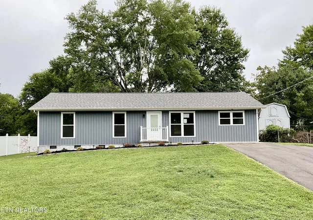 Photo 1 of Single family home for sale at 1033 Ruskin Dr, Knoxville, TN 37923 | MLS# 1351523 | Listing updated on 2026-08-29