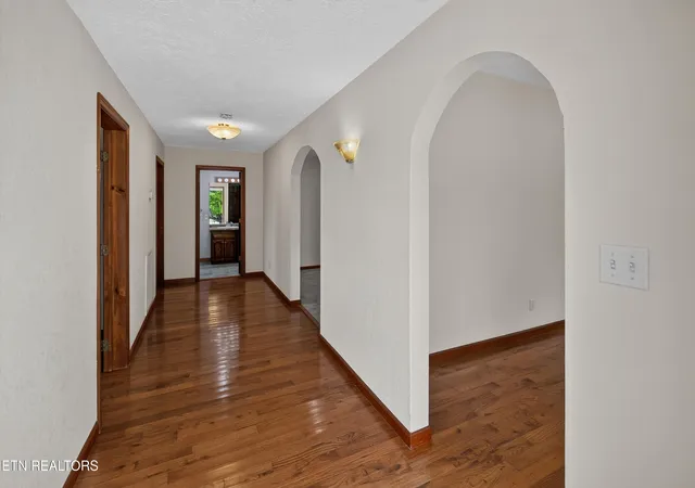 Photo 3 of Single family home for sale at 1023 Minnesota Ave, Knoxville, TN 37921 | MLS# 1352015 | Listing updated on 2026-09-11