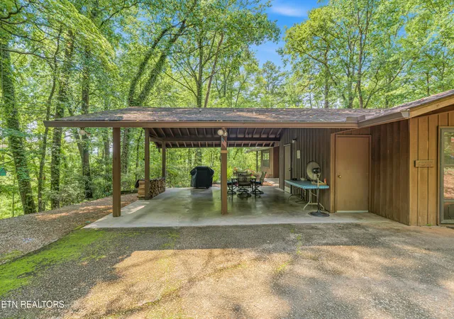 Photo 2 of Single family home for sale at 4617 Wye Way Ln, Knoxville, TN 37920 | MLS# 1351884 | Listing updated on 2026-09-09