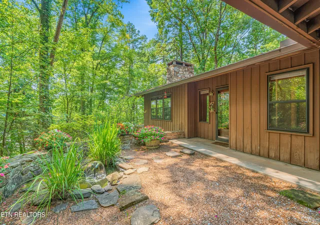Photo 3 of Single family home for sale at 4617 Wye Way Ln, Knoxville, TN 37920 | MLS# 1351884 | Listing updated on 2026-09-09