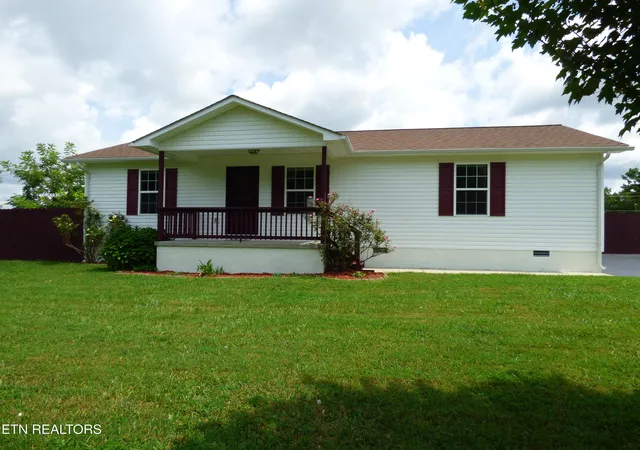 Photo 2 of Sale Pending at 84 Grandview Dr, Crossville, TN 38555 | MLS# 1351536 | Listing updated on 2026-08-28