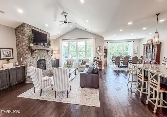 Photo 3 of Sale Pending at 3623 Promontory Point, Louisville, TN 37777 | MLS# 1351612 | Listing updated on 2026-09-03