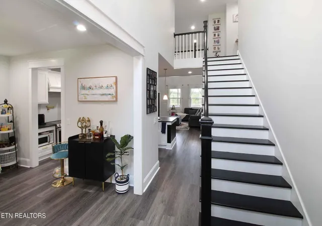 3rd image of 3376 Flagstaff Ln, Knoxville, TN 37931 | MLS# 1351547