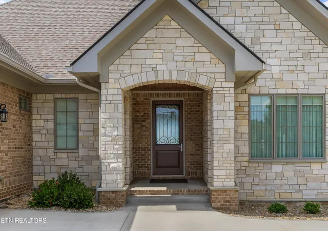 Photo 4 of Single family home for sale at 3738 Promontory Point, Louisville, TN 37777 | MLS# 1352431 | Listing updated on 2026-09-16