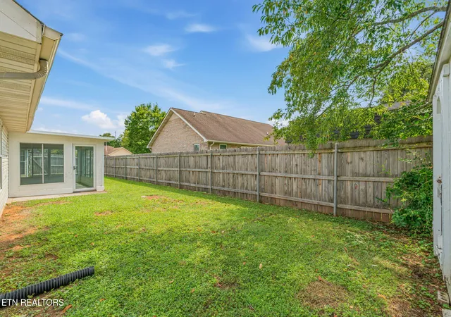 4th image of 2233 Portland Dr, Maryville, TN 37803 | MLS# 1351874