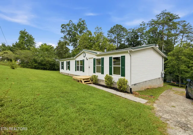 2nd image of 193 3rd St, Corryton, TN 37721 | MLS# 1351576